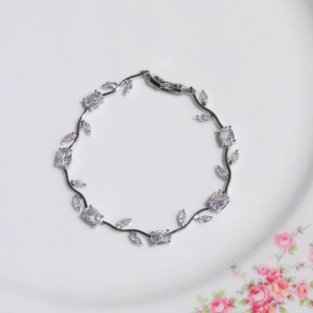 Dreamy Tulip Zircon Bracelet